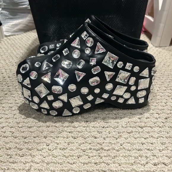 Black Rhinestone Platform Shoes - Picture 2 of 3